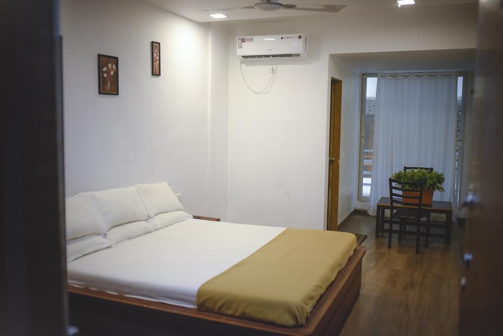 White House Beach Resort Nagaon  Eksteriør bilde