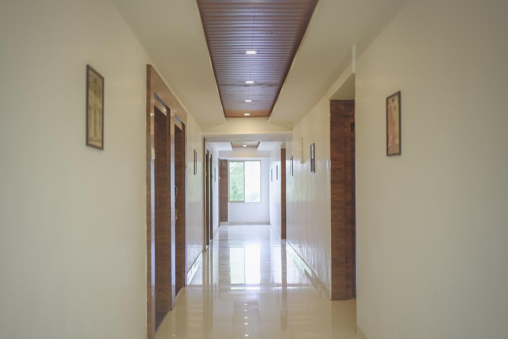 White House Beach Resort Nagaon  Eksteriør bilde