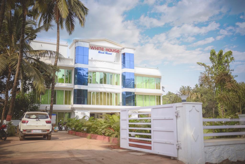 White House Beach Resort Nagaon  Eksteriør bilde