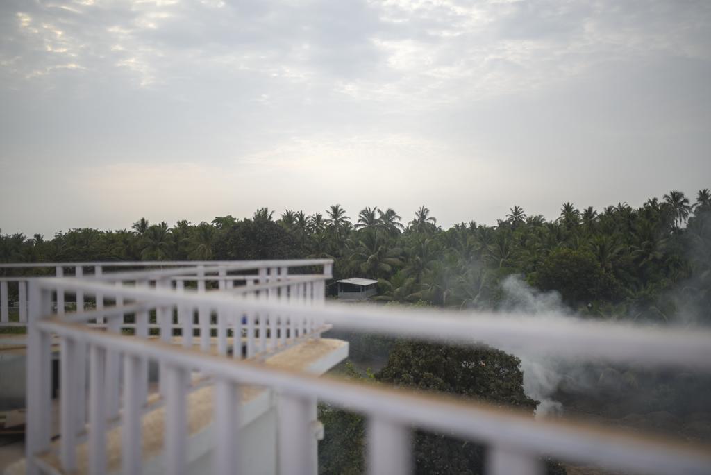 White House Beach Resort Nagaon  Eksteriør bilde